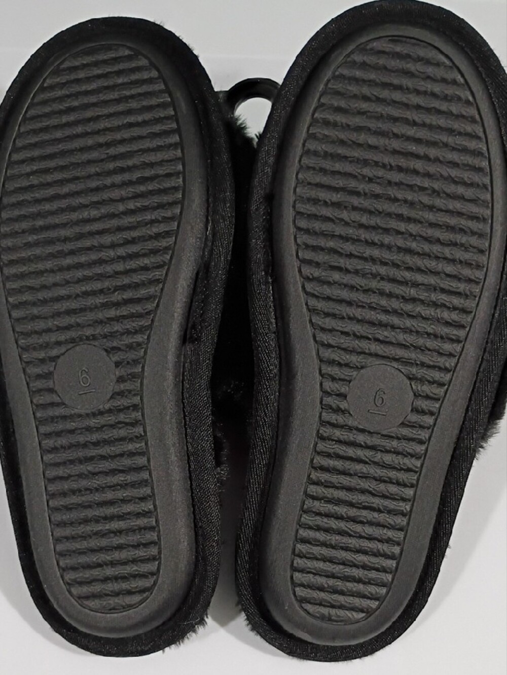 JOYSPUN Black Faux Fur Slide Slippers with Rhinestone Bow Accent - SIZE 6 NWT - Picture 3 of 4